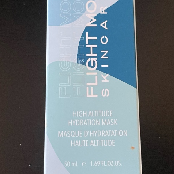 Flight Mode Skincare High Altitude Hydration Mask - Picture 3 of 6